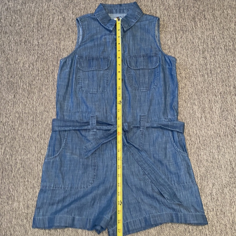 SO Sleeveless Belted Romper - Picture 9 of 12